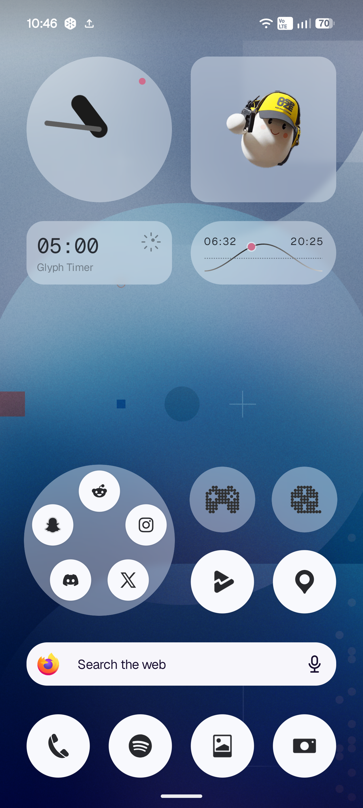 The Lucent homescreen over a blue wallpaper: the clock, Collector, Glyph Timer and sunrise widgets pick up a cool blue tint.